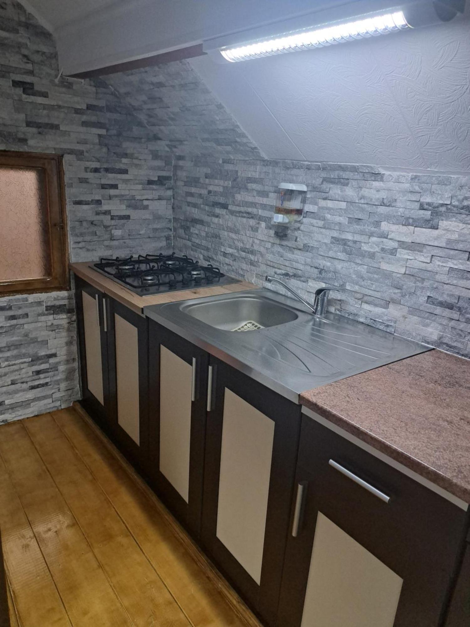 סינאיה Shelby Accommodation -Adult Only- מראה חיצוני תמונה